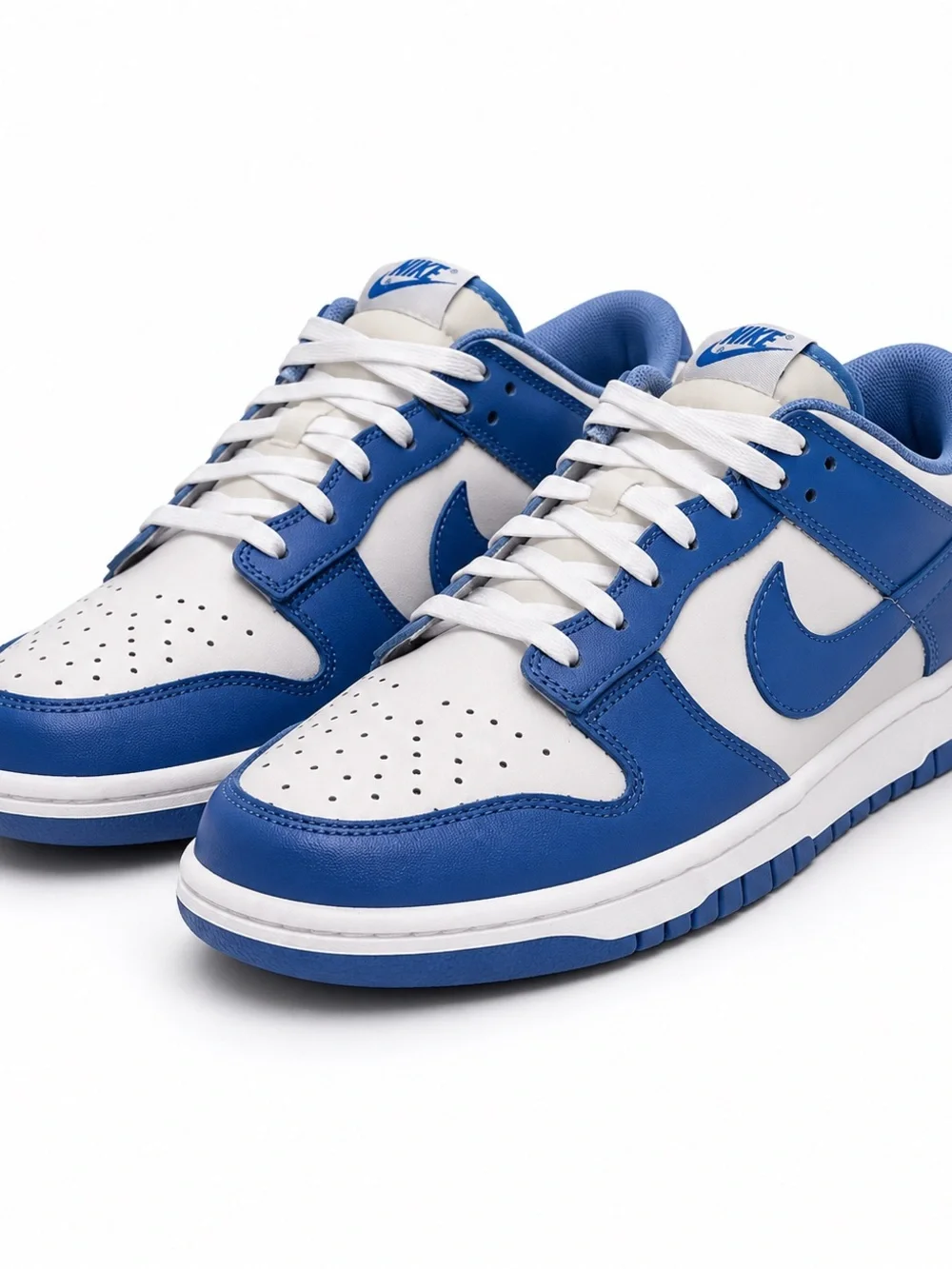 Nike Men’s Low Dunks!
